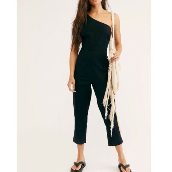 Free People one shoulder jumpsuit. Buttons on side. XS. Used, in good condition. - Picture 1 of 4